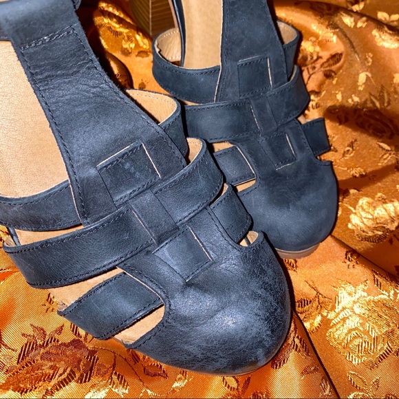 Shoe Mint Heels - Picture 4 of 4